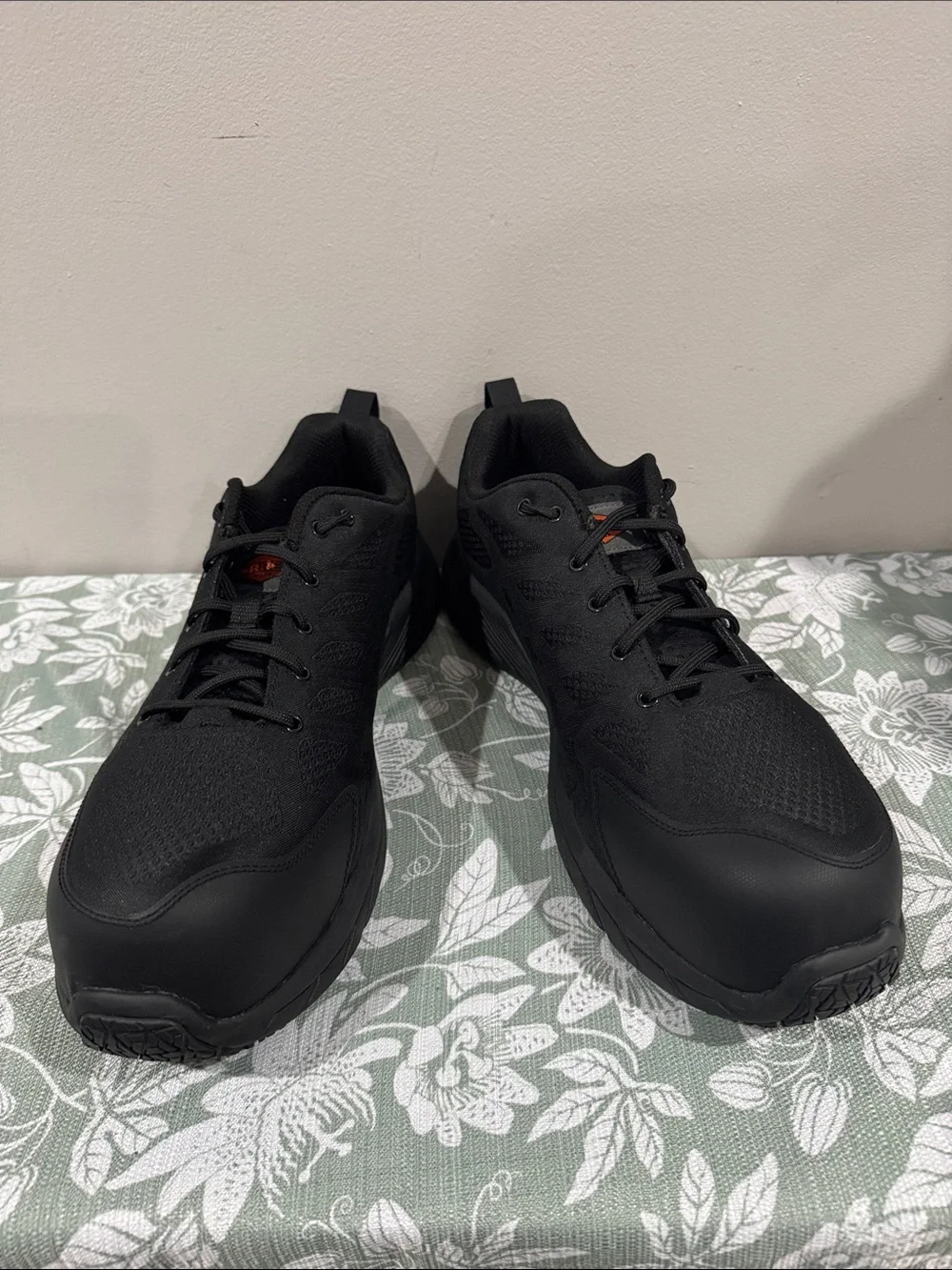 Merrell Men’s Black Low-Profile Steel-Toe Athletic Shoes (11 Wide)